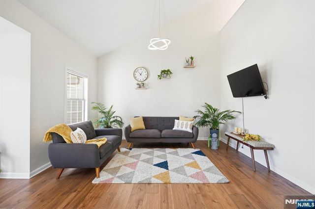 123 Barclay Drive 1132, Nutley, NJ 07110