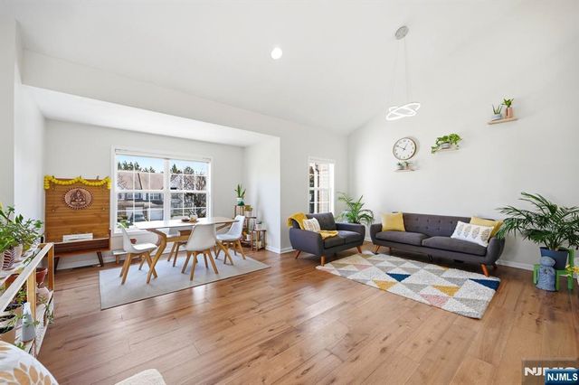 123 Barclay Drive 1132, Nutley, NJ 07110