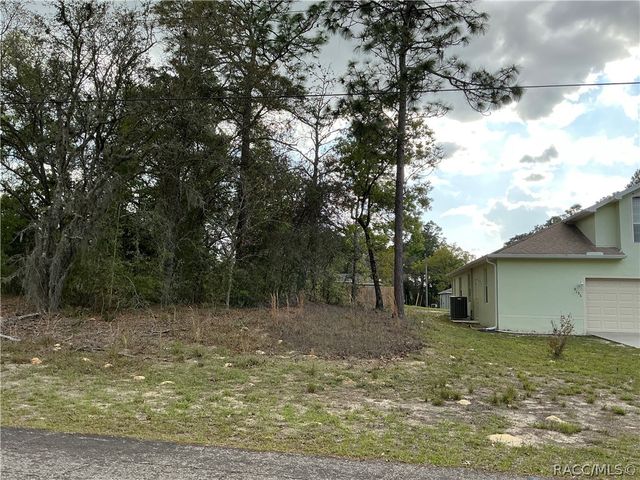 9186 N Akola Way, Citrus Springs, FL 34434