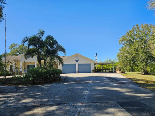 2990 NE 52nd Drive, Okeechobee, FL 34972