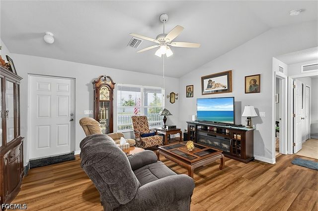 1904 NW Embers TER, Cape Coral, FL 33993