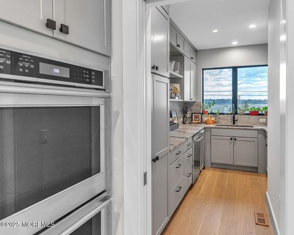 637 Cedar Run Dock Road, West Creek, NJ 08092