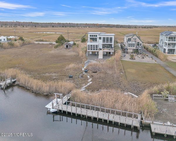 637 Cedar Run Dock Road, West Creek, NJ 08092