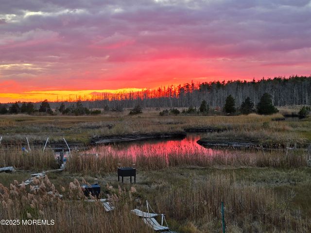 637 Cedar Run Dock Road, West Creek, NJ 08092