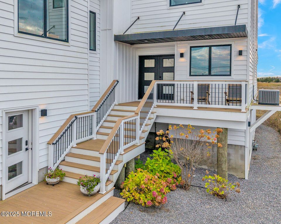 637 Cedar Run Dock Road, West Creek, NJ 08092