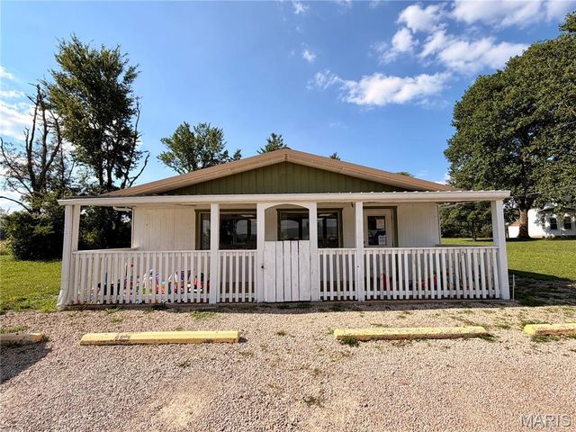 5593 Highway 32 5587, Farmington, MO 63640