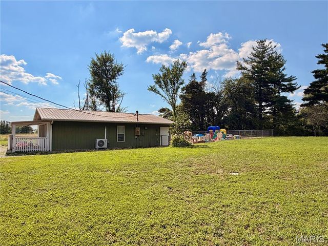 5593 Highway 32 5587, Farmington, MO 63640