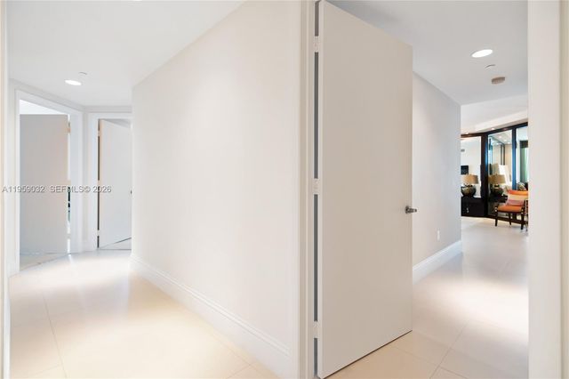 2711 S Ocean Drive 2205, Hollywood, FL 33019