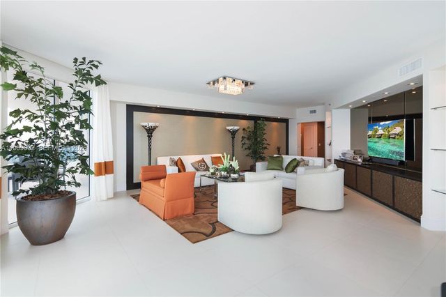 2711 S Ocean Drive 2205, Hollywood, FL 33019
