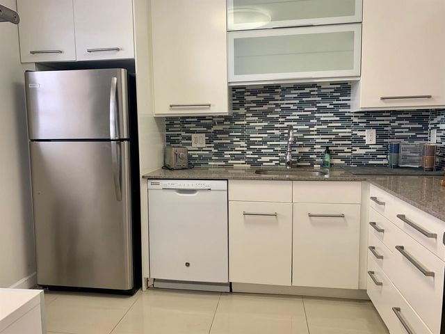 2500 Fiore Way 203-a, Delray Beach, FL 33445
