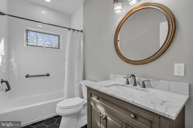 955 NUGENTOWN RD, Little Egg Harbor Twp, NJ 08087