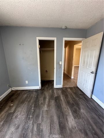 912 Meadows, Bakersfield, CA 93306