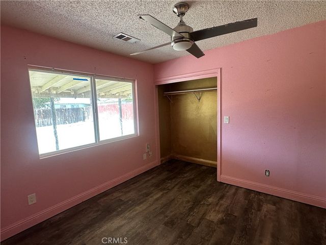 912 Meadows, Bakersfield, CA 93306