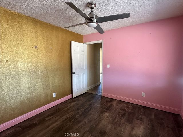 912 Meadows, Bakersfield, CA 93306
