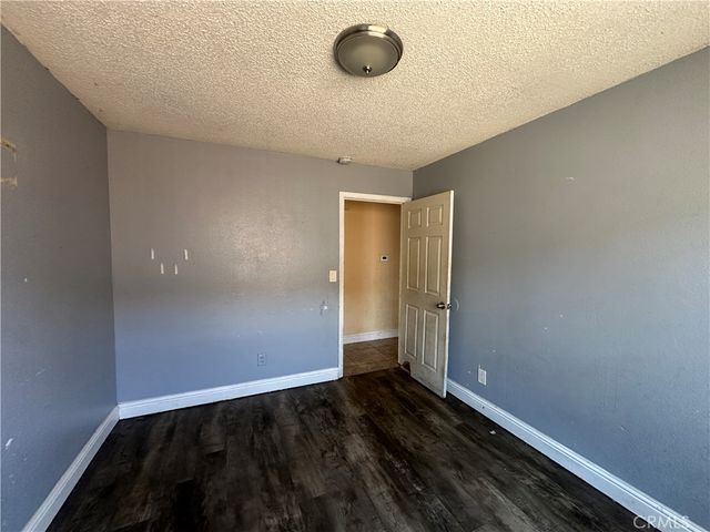 912 Meadows, Bakersfield, CA 93306