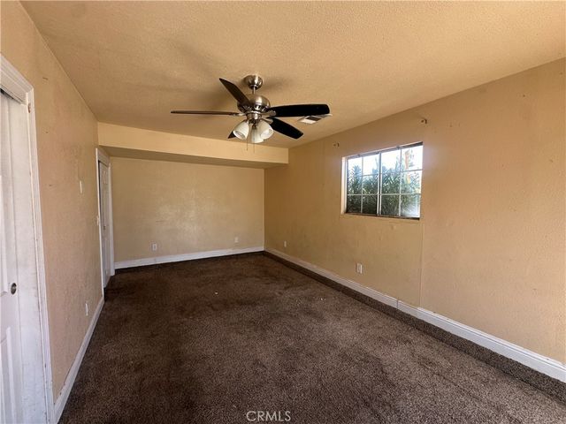 912 Meadows, Bakersfield, CA 93306