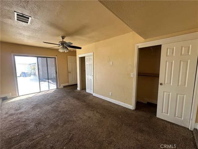 912 Meadows, Bakersfield, CA 93306