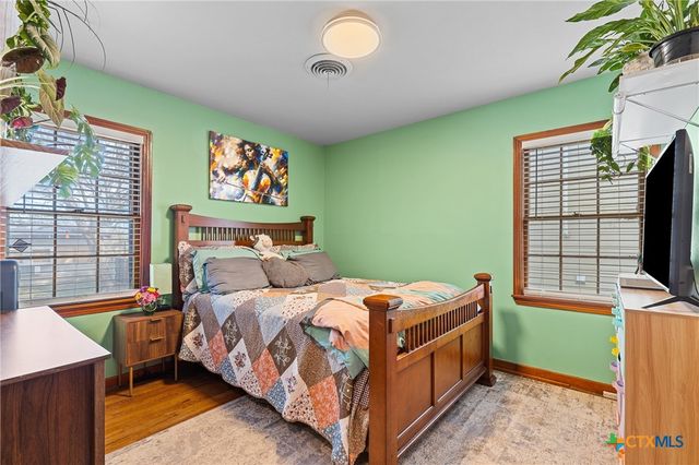 2818 W Avenue H, Temple, TX 76504