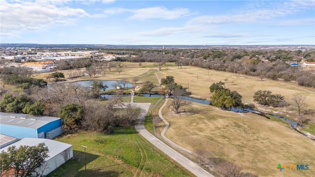 2818 W Avenue H, Temple, TX 76504