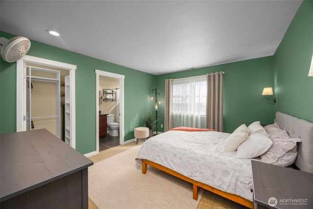 10250 17th Avenue SW, Seattle, WA 98146