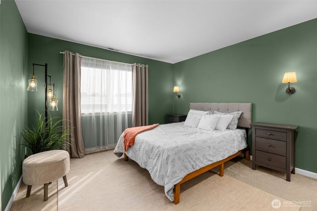 10250 17th Avenue SW, Seattle, WA 98146