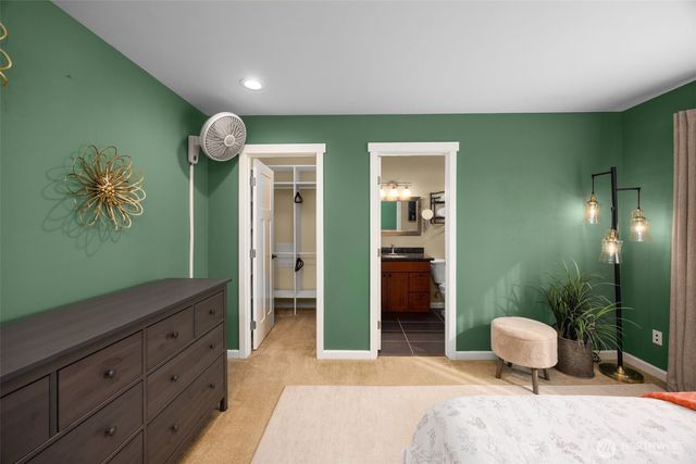 10250 17th Avenue SW, Seattle, WA 98146