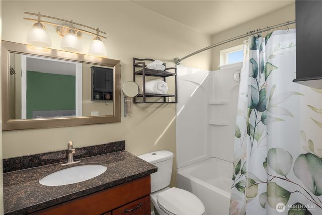 10250 17th Avenue SW, Seattle, WA 98146