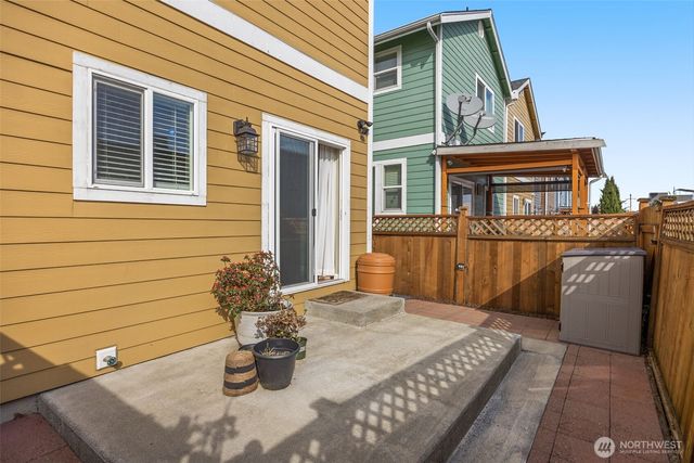 10250 17th Avenue SW, Seattle, WA 98146
