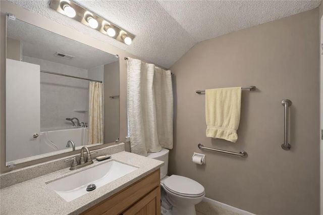 12201 W 79th Terrace, Lenexa, KS 66215