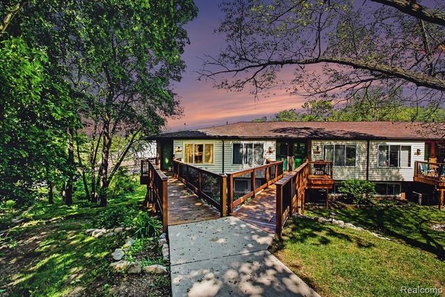 851 Union Street 40, Milford, MI 48381
