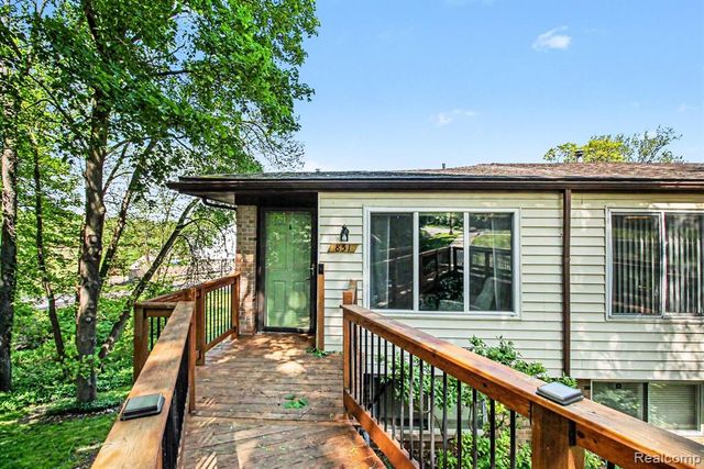 851 Union Street 40, Milford, MI 48381