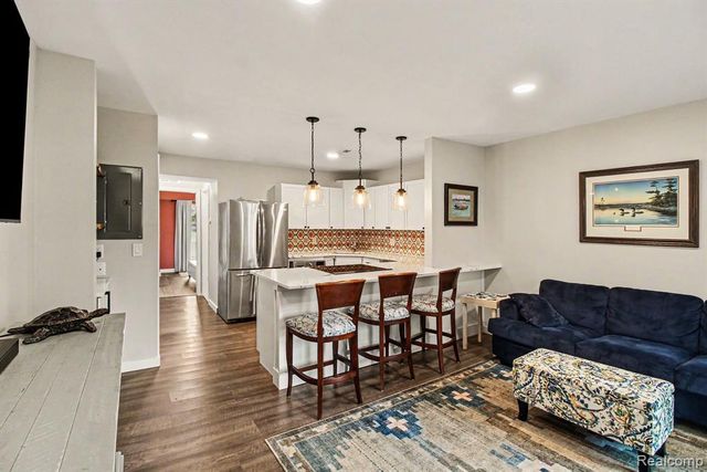 851 Union Street 40, Milford, MI 48381