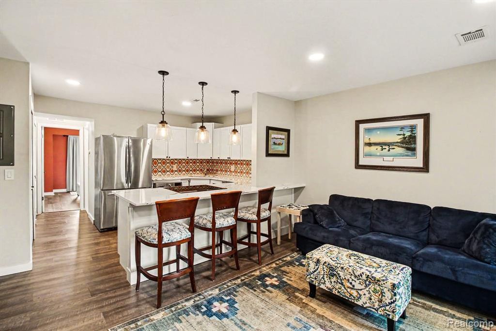 851 Union Street 40, Milford, MI 48381