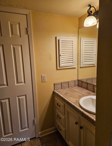 220 Doucet Road 112b, Lafayette, LA 70503