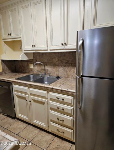 220 Doucet Road 112b, Lafayette, LA 70503