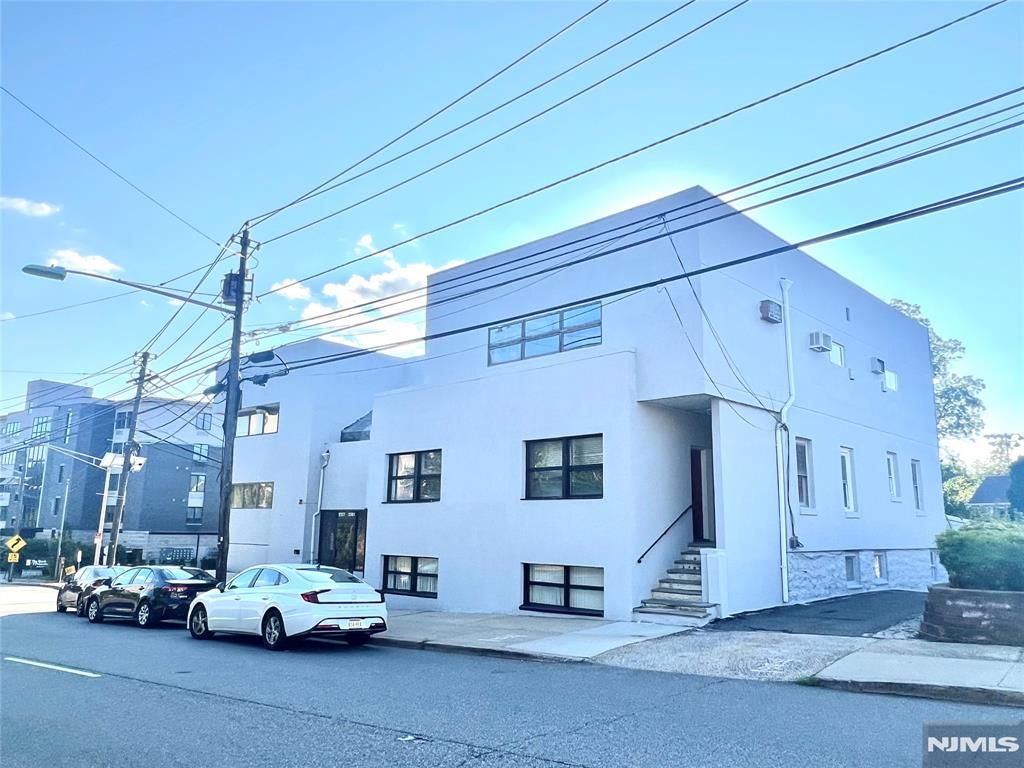 2357 Lemoine Avenue 1, Fort Lee, NJ 07024