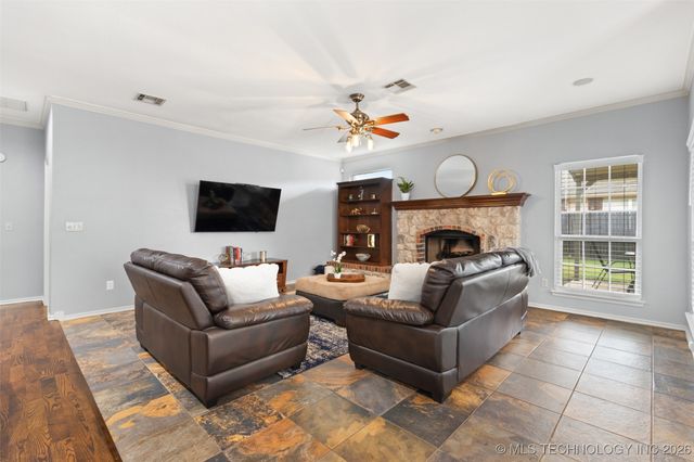 2449 S Tamarack Avenue, Broken Arrow, OK 74012