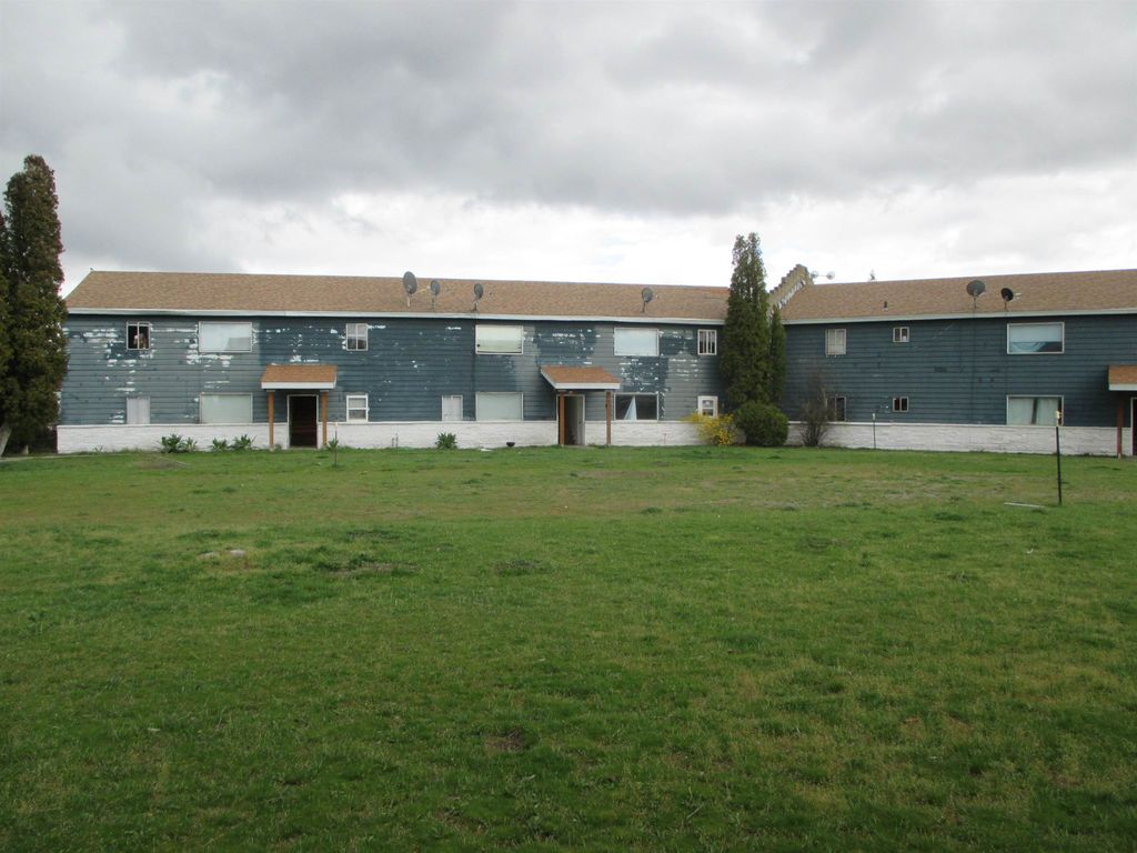 7723 W Sunset Hwy, Spokane, WA 99224 photo 2