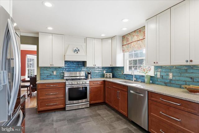 8191 LONE OAK CT, Manassas, VA 20111