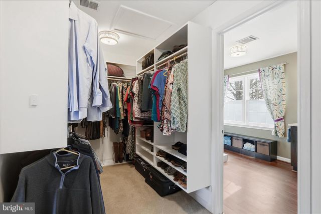 8191 LONE OAK CT, Manassas, VA 20111