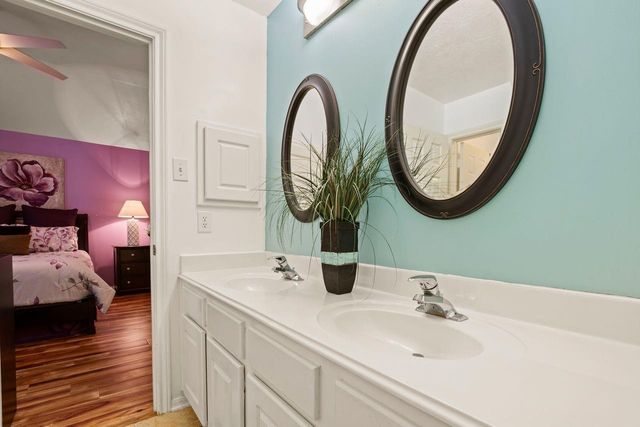 17507 Lone Wolf Pass Pass, Houston, TX 77095