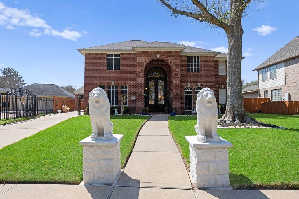 17507 Lone Wolf Pass Pass, Houston, TX 77095