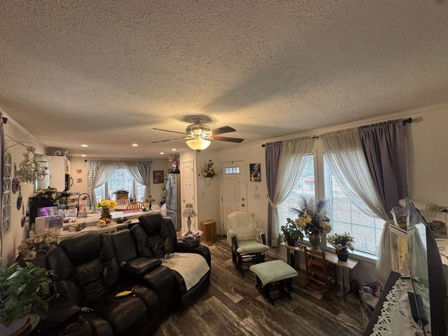 3 Chamberlain Court, Deering, NH 03244