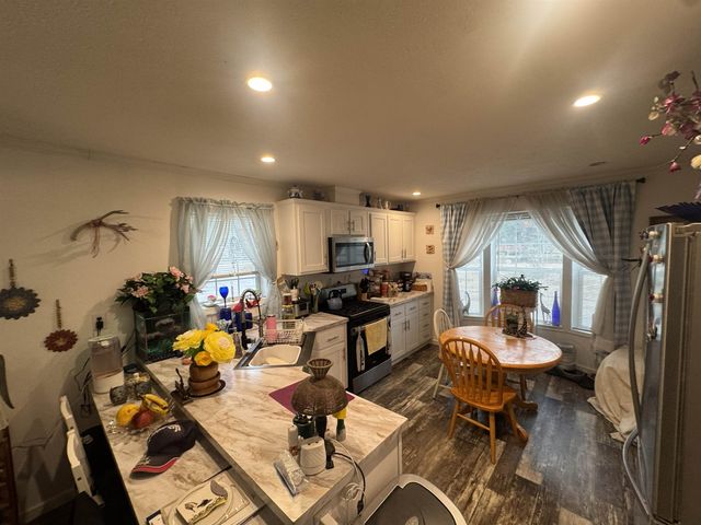 3 Chamberlain Court, Deering, NH 03244