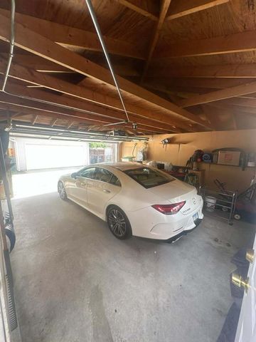 7303 W Montrose Avenue, Norridge, IL 60706