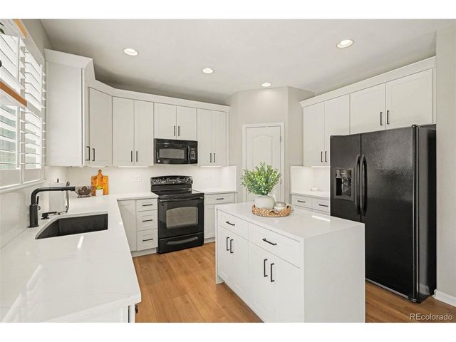 7808 Sabino Ln, Castle Rock, CO 80108