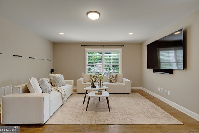 344 Causeway Court, Suwanee, GA 30024