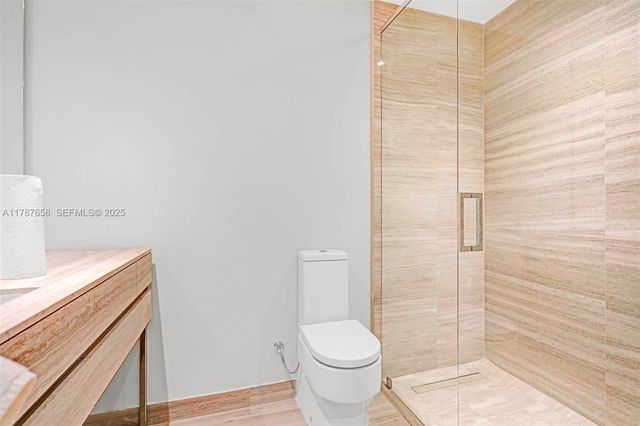 18975 Collins Ave Cabana 8, Sunny Isles Beach, FL 33160