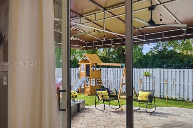 15799 NW 4th Street, Pembroke Pines, FL 33028