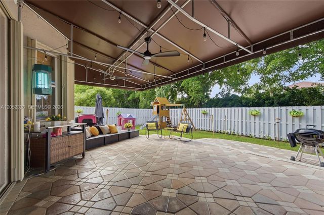 15799 NW 4th Street, Pembroke Pines, FL 33028